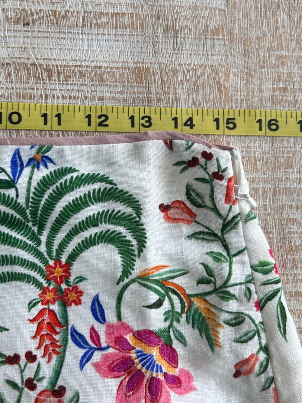 Farm Rio Top & Skirt Set Off-white Delicate Forest Scarves Print Medium NWT - Picture 11 of 16